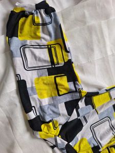 Korean chic Yellow &amp; Black Geometric Print Top