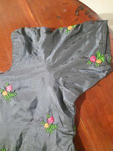 Embroidered black churidhar top