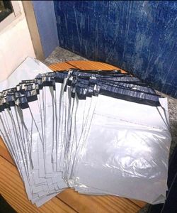 20 Shipping Bags (courierBags)