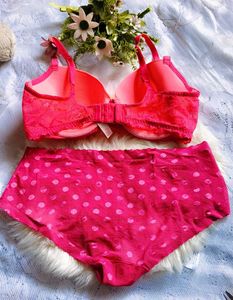 Victoria's Secret Dream Angels Bra with brief 👍