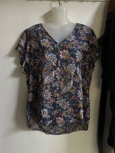 Floral Print V-Neck Top