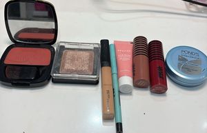 Makup Combo