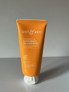 DOT & KEY Vitamin C+E Face Wash