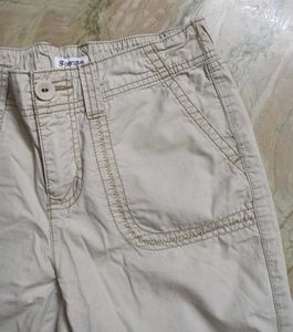 St. John's Bay women's khaki cargo shorts