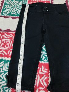 black cropped pants