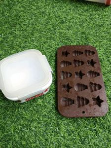Christmas Themed Chocolate Mold & Container