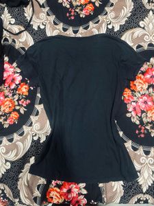 Black V-Neck Everyday T-Shirt