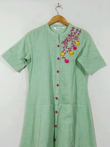 Jaipur Attire Green Embroidered Kurti (Women)