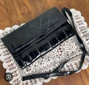 Chic Black Crocodile Embossed Clutch