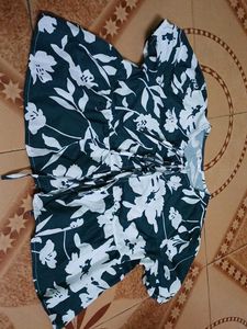 Floral Print Puff Sleeve Top
