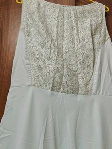 Elegant Light Green Gown