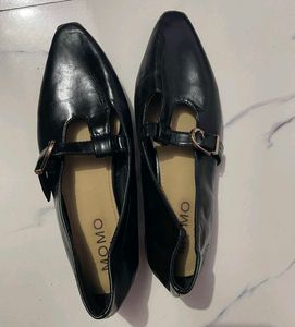 MOMO korean Imporyed Stylish Black Mary Jane.