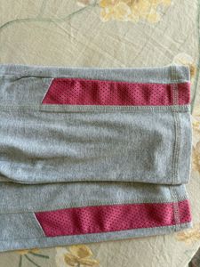 Women's Grey Capri Leggings