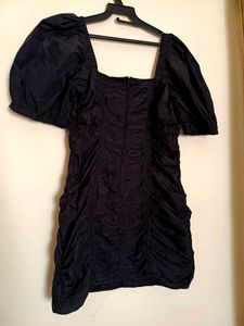 H &amp; M Black Ruched Puff Sleeve Dress