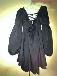 Chic Black Puff Sleeve Dress