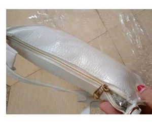 Chic White Crocodile Texture Shoulder Bag