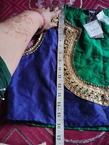 Elegant Blue & Green Embellished Coti