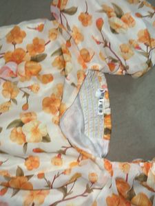 Floral Puff Sleeve Mini top