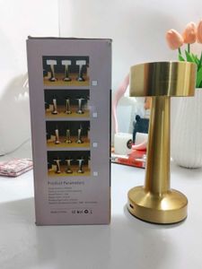 Stylish LED Desk Lamp - Gold
