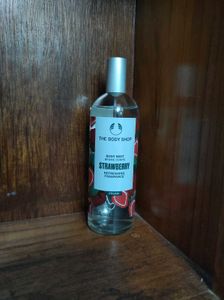 The Body Shop Strawberry Mist