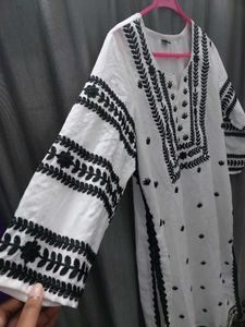 GoSriKi Women's Cotton Blend Embroidered Kurta
