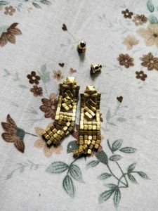 2 set of Sparkling Rhinestone Earrings✨💖