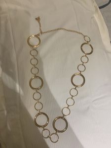 Chic Gold Circle Link Necklace