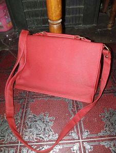 Chic Red Shoulder Bag with Flower Embellishments