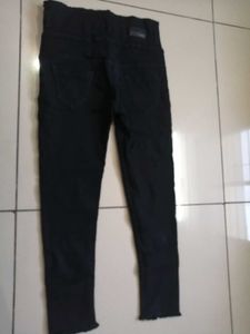 Classic Black Skinny Jeans