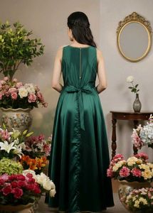 Elegant Emerald Green Dress