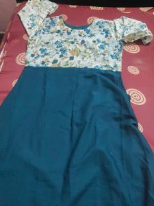Beautiful Floral Print Ethnic Gown