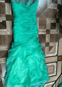 Stunning Teal Mermaid Gown❤️🎀🦋