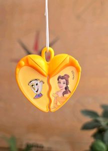 Disney Kinder bag charm. - collectible ✨️
