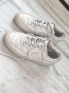 Nike White Leather Sneakers