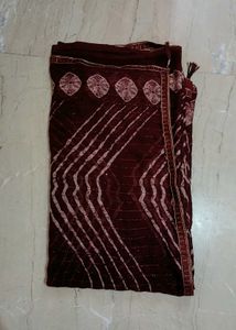 Maroon Bandhani Saree with Sequins