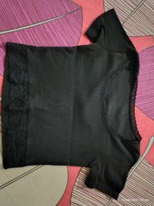 Stylish Black Lace Trim Crop Top
