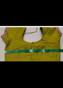 yellow lehnga choli with matching bangles free