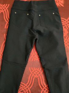 Stylish Black Jeggings
