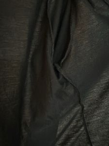 Max - Black Shrug | M