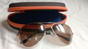 SUNGLASS