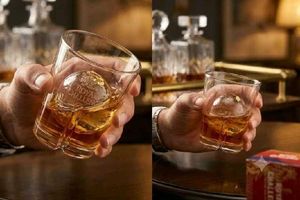 🥃 Royal Challenge Glasses (Set Of 2)