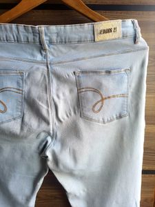 Jealous 21 Light Wash Denim Jeans