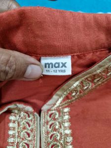 Boy's Embroidered Kurta