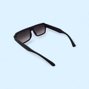 Stylish Black Oversized Sunglasses
