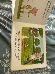 Hide-and-Seek Pig Lift-the-Flap Book