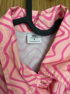 Pink Wavy Pattern Button-Up Shirt
