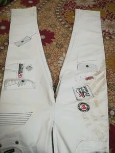 Trendy Straight Fit Jeans It's Unisexual