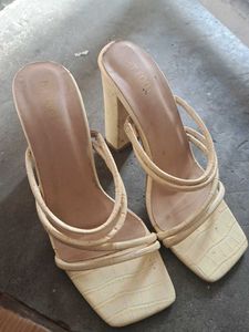 Stylish Cream Heeled Sandals