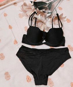 Very Sexy And Beautiful Bra With Penty