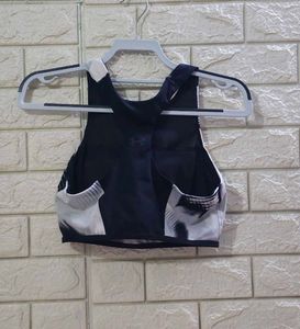 Under Armour Graphic High-Neck Sports Bra